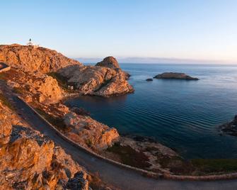 Hôtel Liberata & Spa - L'Île-Rousse - Budova