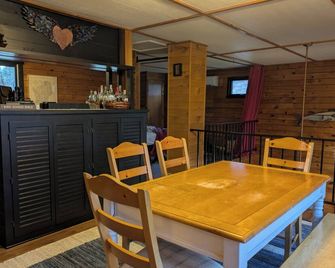 Trego River House - Trego - Dining room