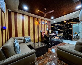 Hotel Banjara Hills - Ābu Road - Sala de estar