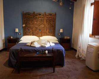 B&B Le Undici Lune - San Gimignano - Bedroom