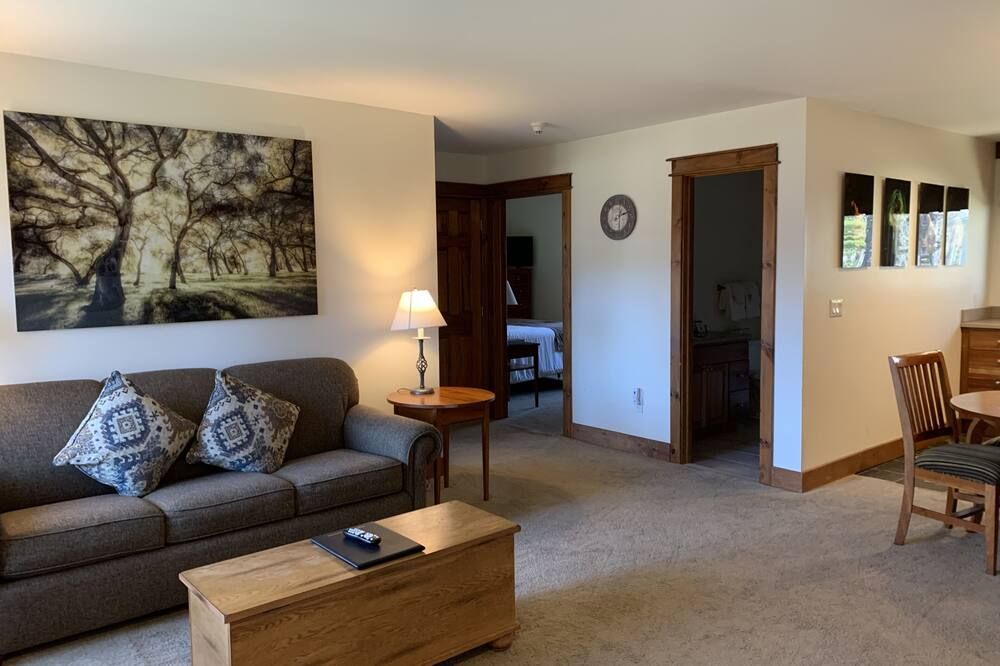 Winwood Condominiums by Windham Mountain Club - Windham - Wohnzimmer