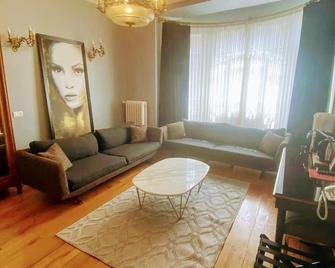 Lina Hotel Taksim Pera - Istanbul - Living room