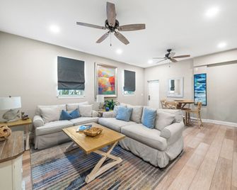 Bleu Beach Resort - Indialantic