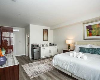Luxurious Studio in Heart of San Diego w Cali King - San Diego - Habitación