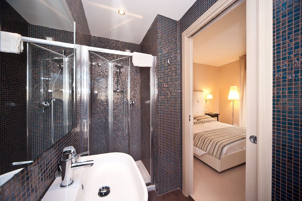 Hotel Carla - Levanto - Badkamer