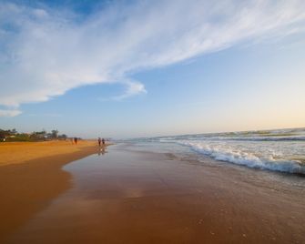Shangrila Beach Hotel - Majorda - Strand