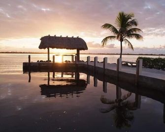 Parmer's Resort - Little Torch Key - Buiten zicht