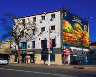 Hotel Funnytime - Bucarest - Edificio