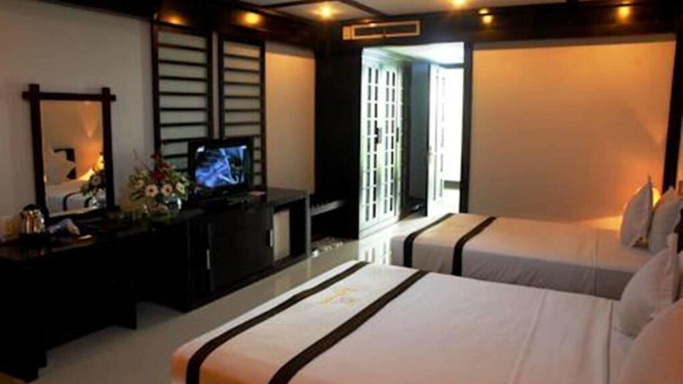 Kaya Hotel