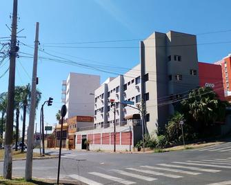 OYO Hotel Vila Rica, Ribeirao Preto - Ribeirão Preto - Edifício