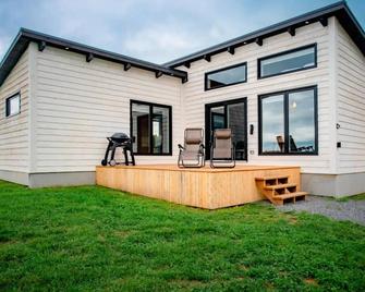 Chalet Double Avant vue sur la mer - Gaspé - Building