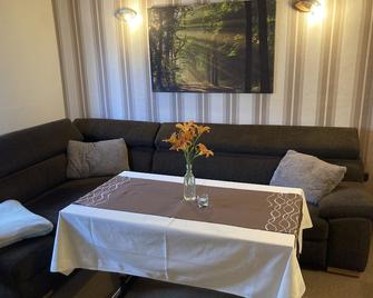 Vacation home in the climatic health resort Bad Gottleuba - Bad Gottleuba - Living room