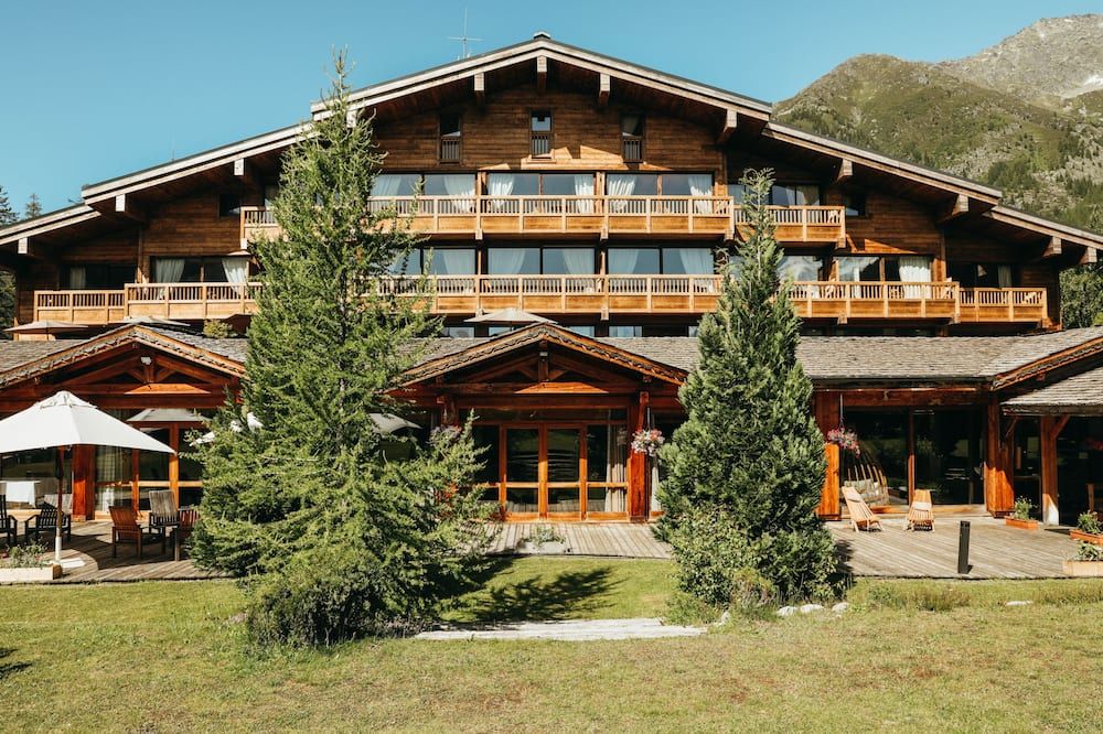 ليه جراندز مونتيتس أوتل آند سبا - شامونيكس-مون-بلان - مبنى