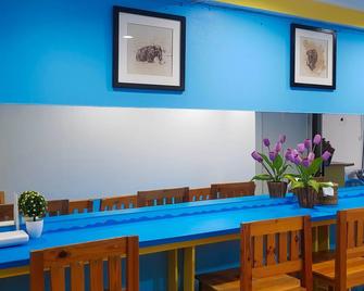 Huahin Night Market Hostel - Χουά Χιν - Τραπεζαρία