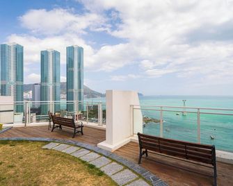 Grab The Ocean Songdo - Busan - Balcony