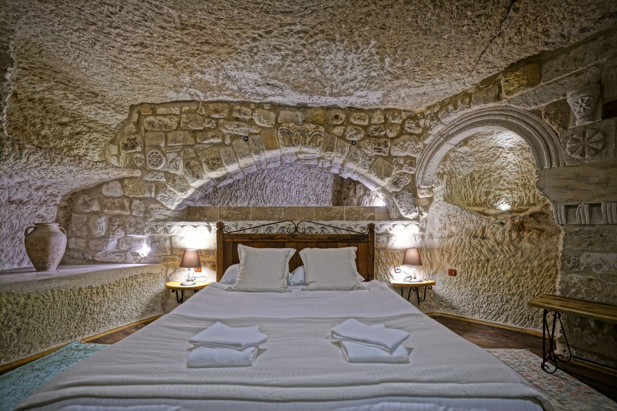 Naraca Cave House, Nevsehir, 6/18 – 6/19