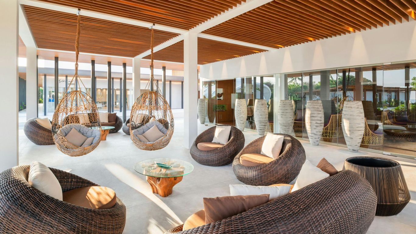 The Westin Maldives Miriandhoo Resort