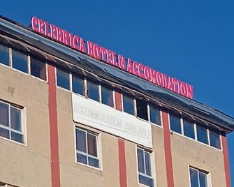 Celebrica Hotel Nanyuki - Nanyuki - Building