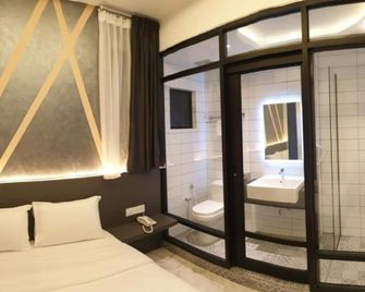 Suite Dreamz Hotel Banting - Banting - Habitación