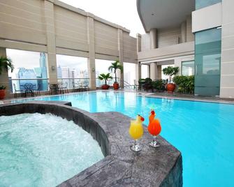 City Garden Hotel Makati - Μακάτι - Πισίνα