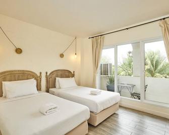 Talay Hotel & Villa - Cha-am - Yatak Odası