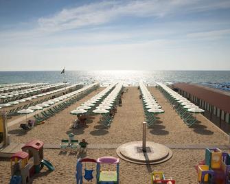 Miramare Resort - Tirrenia - Playa