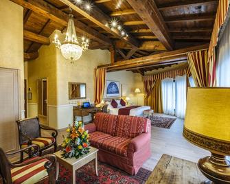 Hotel Orologio - Ferrara - Living room