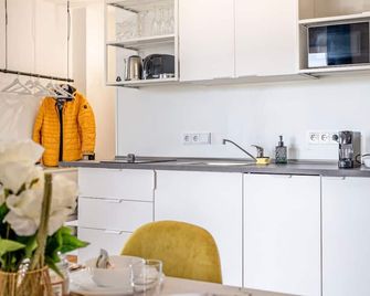 River Prime Studio - 5min to HBF - Wetzlar - Kitchen