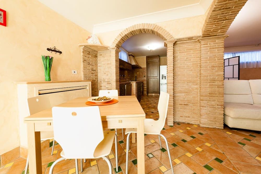 Casa Vacanza Polifemo Loft - Sperlonga - Eetruimte