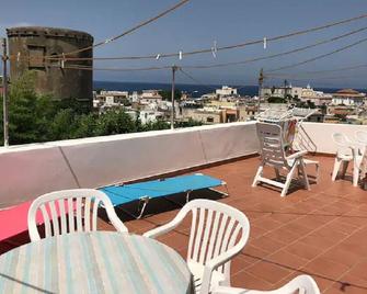Apartment With Lovely Views, In Walking Distance To Everything - Forio - Balcony
