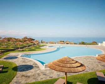 Robinson Daidalos - Kardamena - Basen