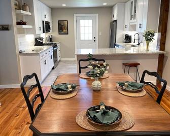 Historic River House Glen Rose Texas - Glen Rose - Restaurace