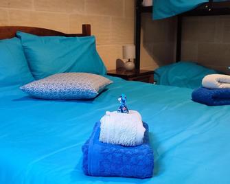 Grotto's Paradise B&B - Għarb - Habitación