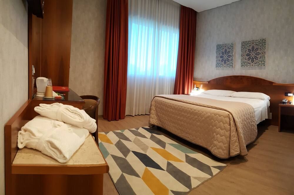 Hotel Poppi - Mira - Slaapkamer