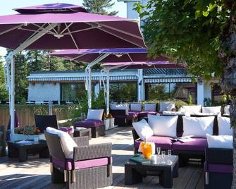 Hotel Clair Matin - Le Chambon-sur-Lignon - Patio