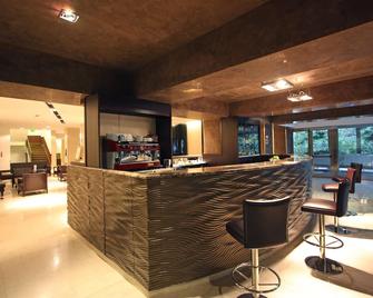 Hotel Regina Margherita - קליארי - בר