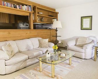Absolute Heaven In The Tetons - specially clean and your secure place - Wilson - Living room