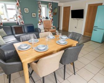 Barn Cottage - Carmarthen - Comedor