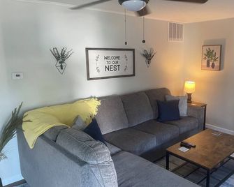 Beautiful 2-bedroom house in charming Wilmington. - Wilmington - Wohnzimmer