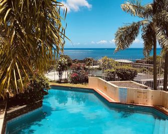 Studio Teiki - calme, proche centre-ville, ferry & aéroport - Papeete - Piscina