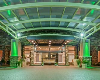 Holiday Inn Tyler - Conference Center By IHG - Tyler - Lobby