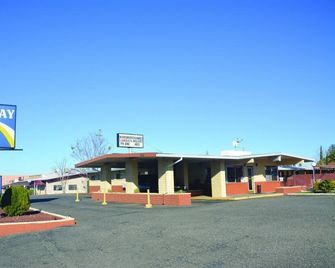 Gateway Inn - Red Bluff - Bygning