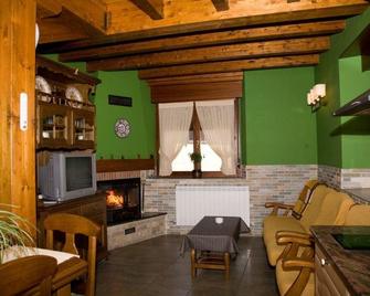 Casa Rural Gaztelubidea - Bernedo - Living room