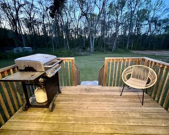 Lovely Little House - Jefferson - Patio