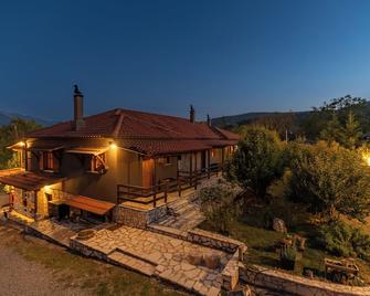 Orias Guesthouse & Farm - Kalavryta