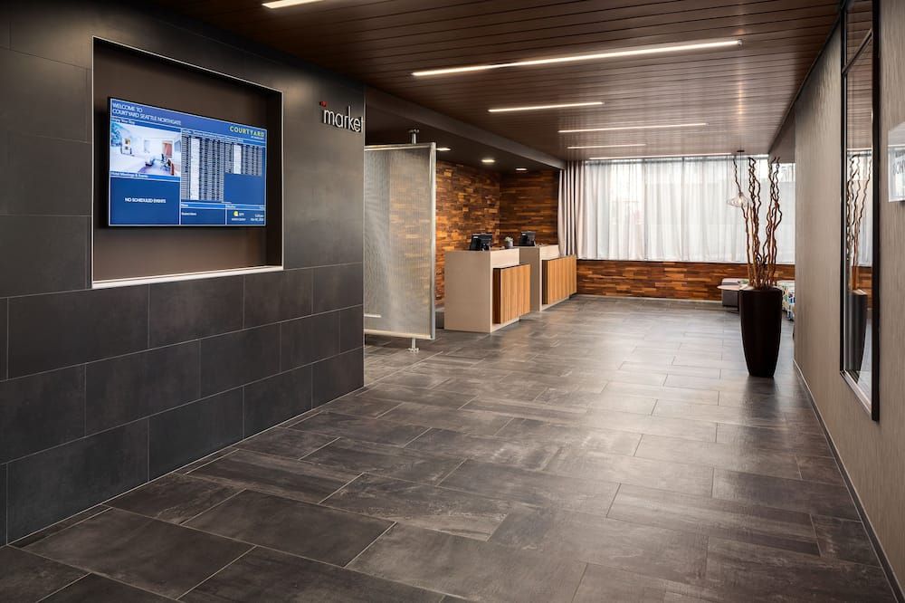 Courtyard by Marriott Seattle Northgate thumbnail 3