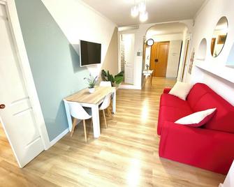 Suitecorso - Comfortable And Equipped Apartment - Vibo Valentia - Living room