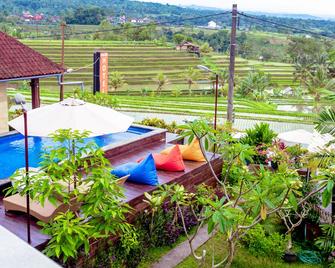 Bhuana Agung Villa & Restaurant - Penebel - Piscina