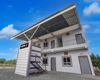Hotel O by OYO Sangam Gardan - Dewas - Building