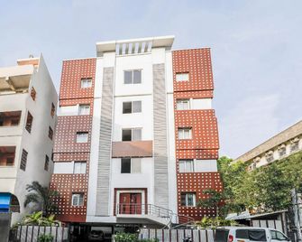 Super Hotel O Src Grand - Vijayawada - Edificio